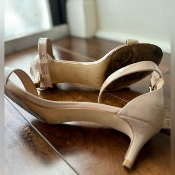 J Crew Tan Patent Kitten Heel Sandals, size 7.5 - Picture 7 of 9